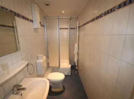 Mitte Alte Suesswarenfabrik Hotel 3*
